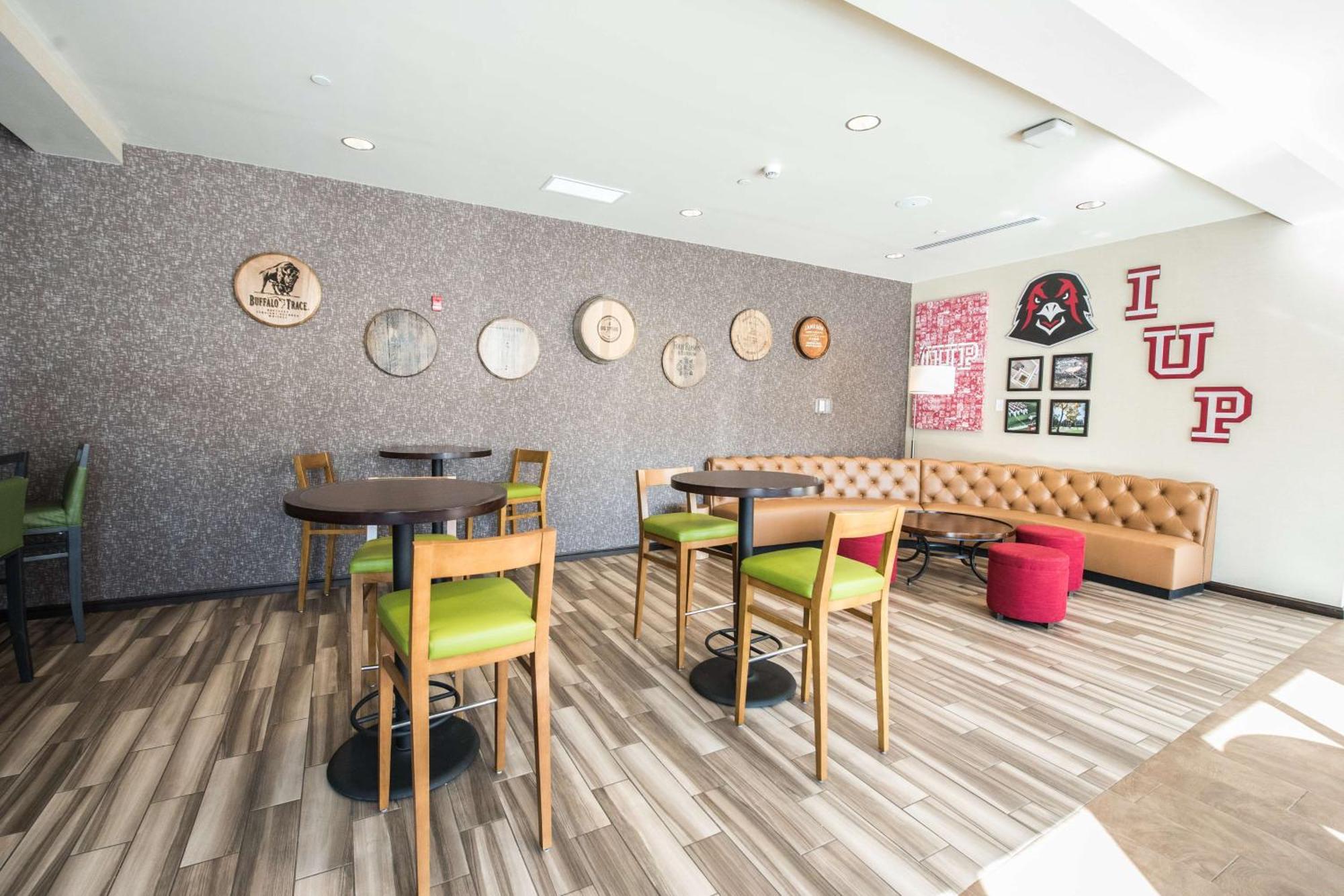 Hilton Garden Inn Indiana At Iup Екстер'єр фото