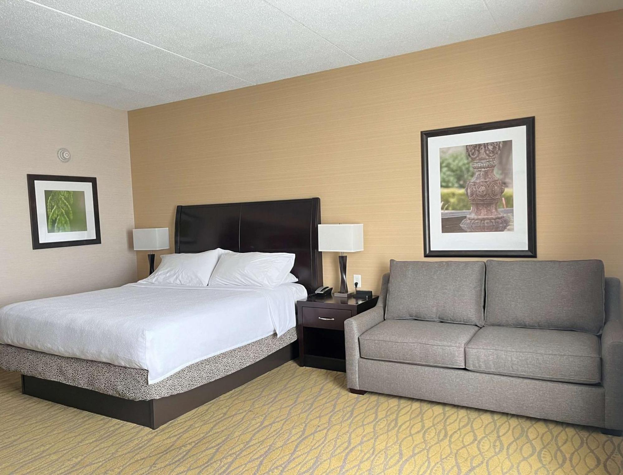 Hilton Garden Inn Indiana At Iup Екстер'єр фото